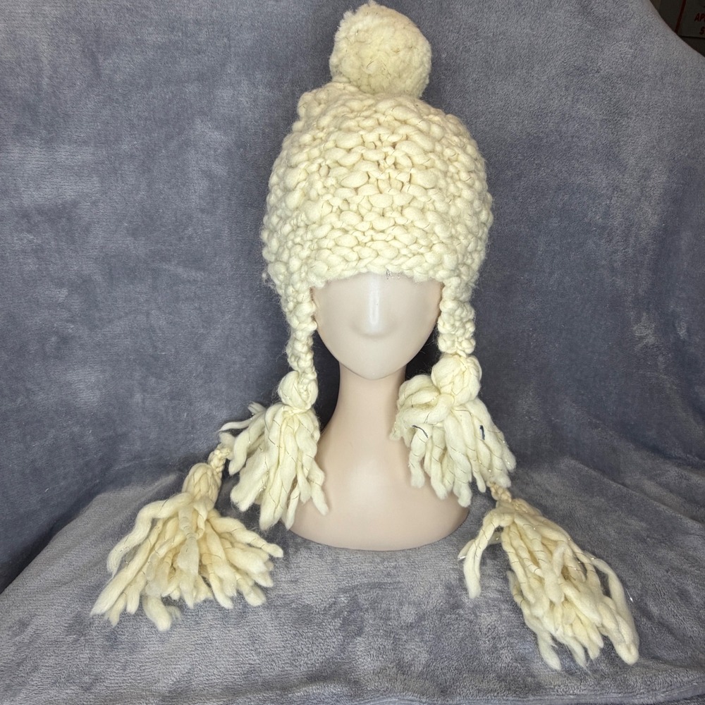 Knit‎ Collage Beanie Hat Womens OS Cream Chunky Wool Pom Pom Anthropologie